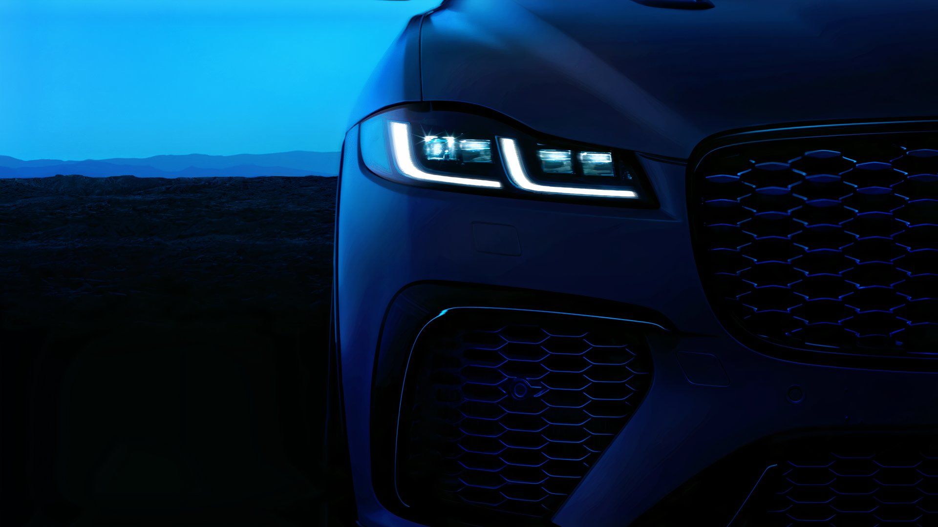 2025년 재고 처분으로 재규어 F-페이스 SVR 슈퍼차지 V8이 저렴하게 나왔습니다.