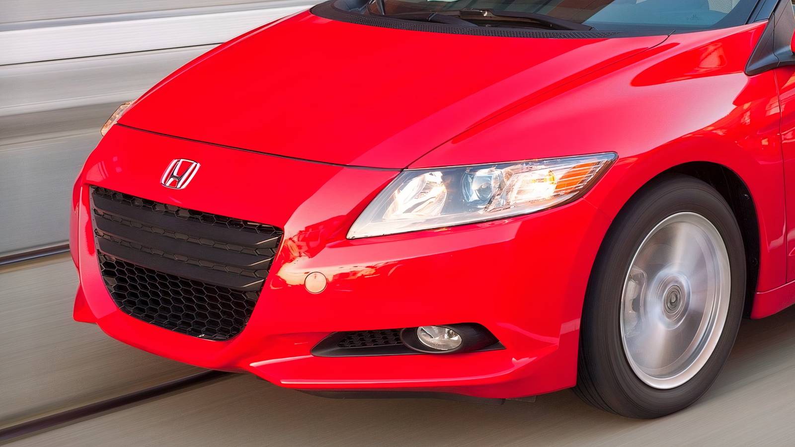 The Hybrid Sports Car That Depreciated Like a Rock, But Runs Like The Hybrid Sports Car That Depreciated Like a Rock, But Runs Like