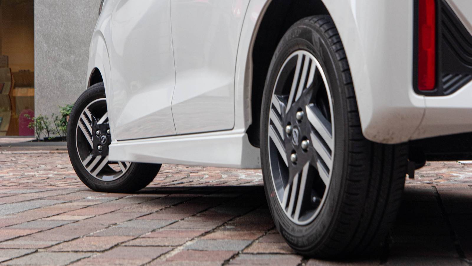 What It's Like Living With Nissan's $10,000 New Car