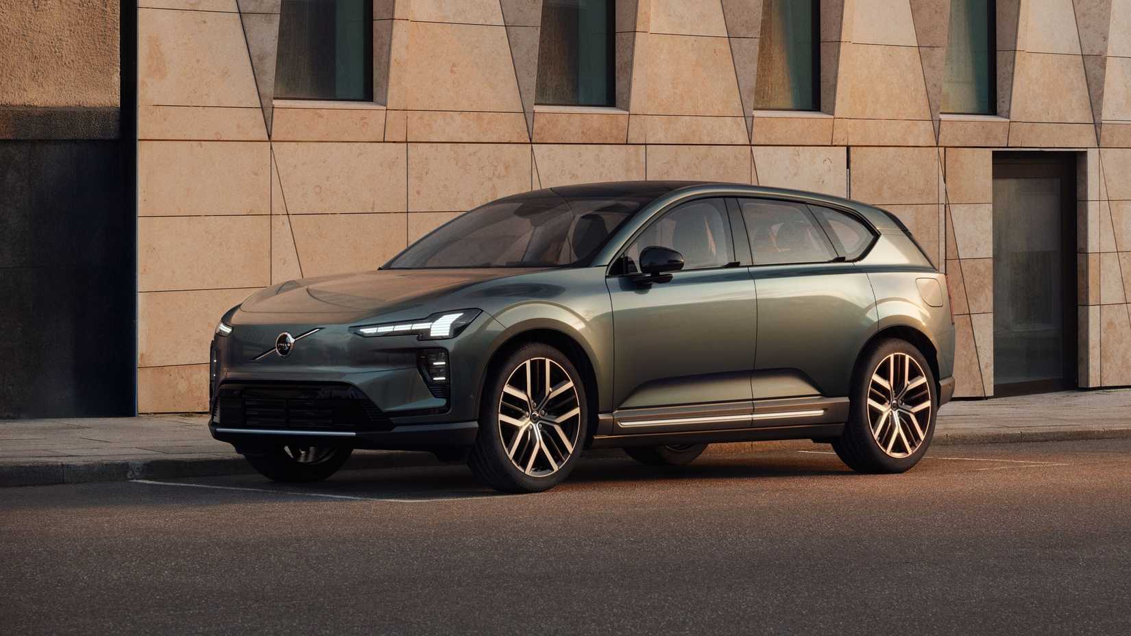 Ex60 Keys Volvo EX60 Debuts: Sedate Styling With 670 HP, 400-Mile Range