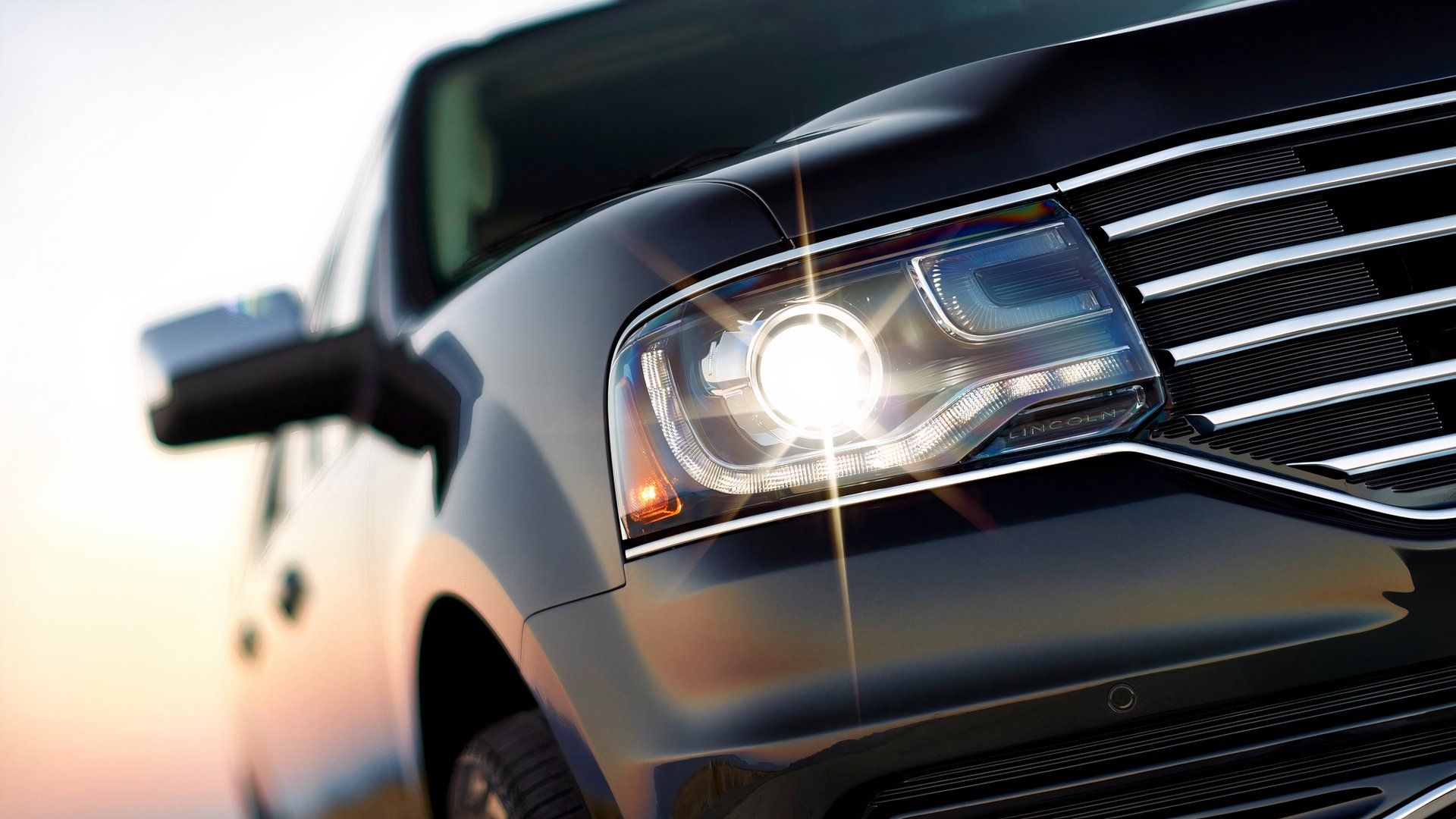 Lincoln Navigator: The Luxury SUV Sweet Spot for Budget Shoppers