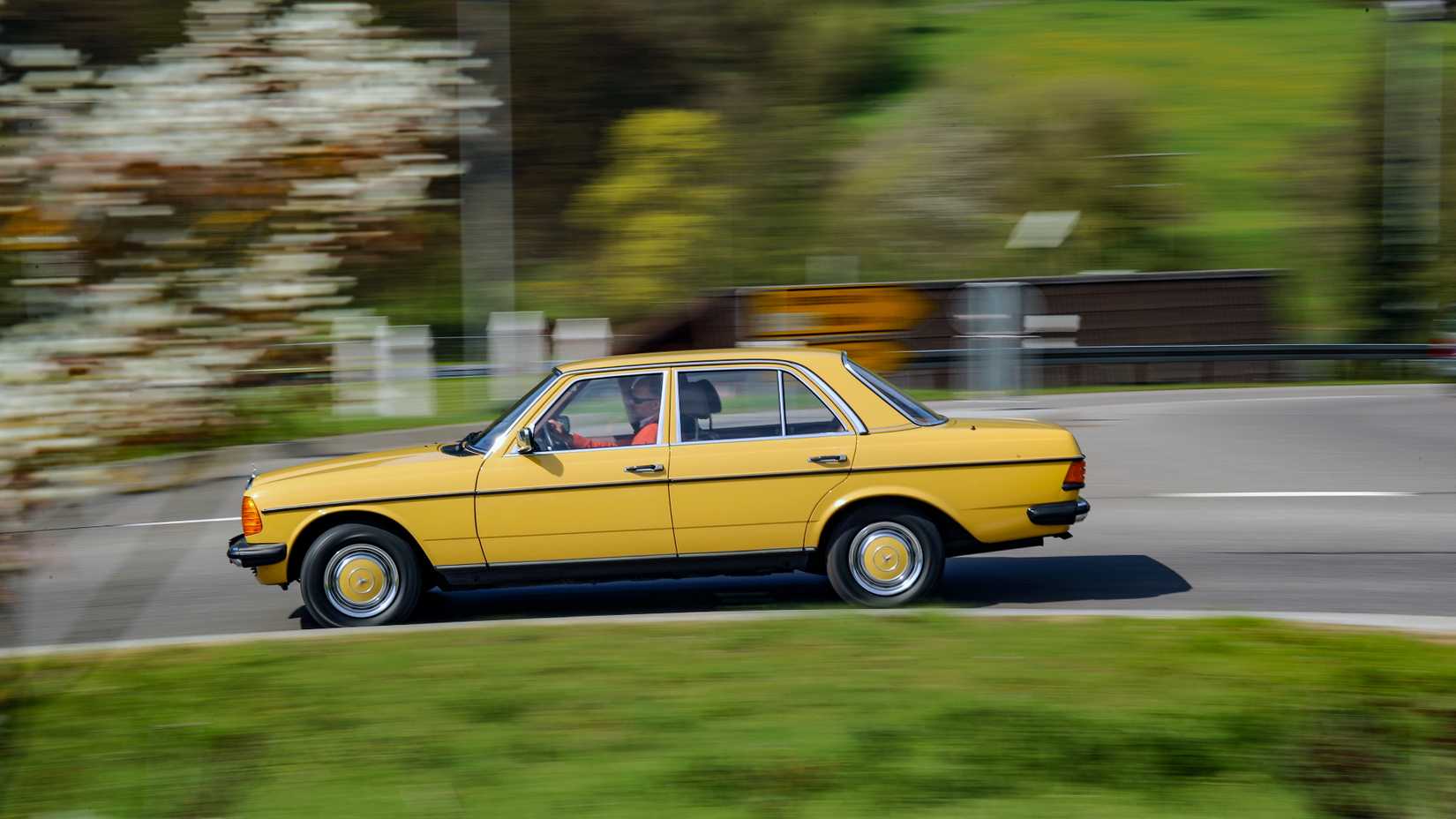 Smiling Benz Mercedes-Benz W123 Turns 50: The Iconic Classic Car's Legacy