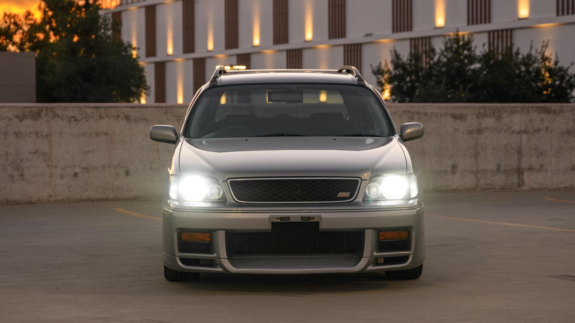 2001 Nissan Stagea 260RS Autech Version front