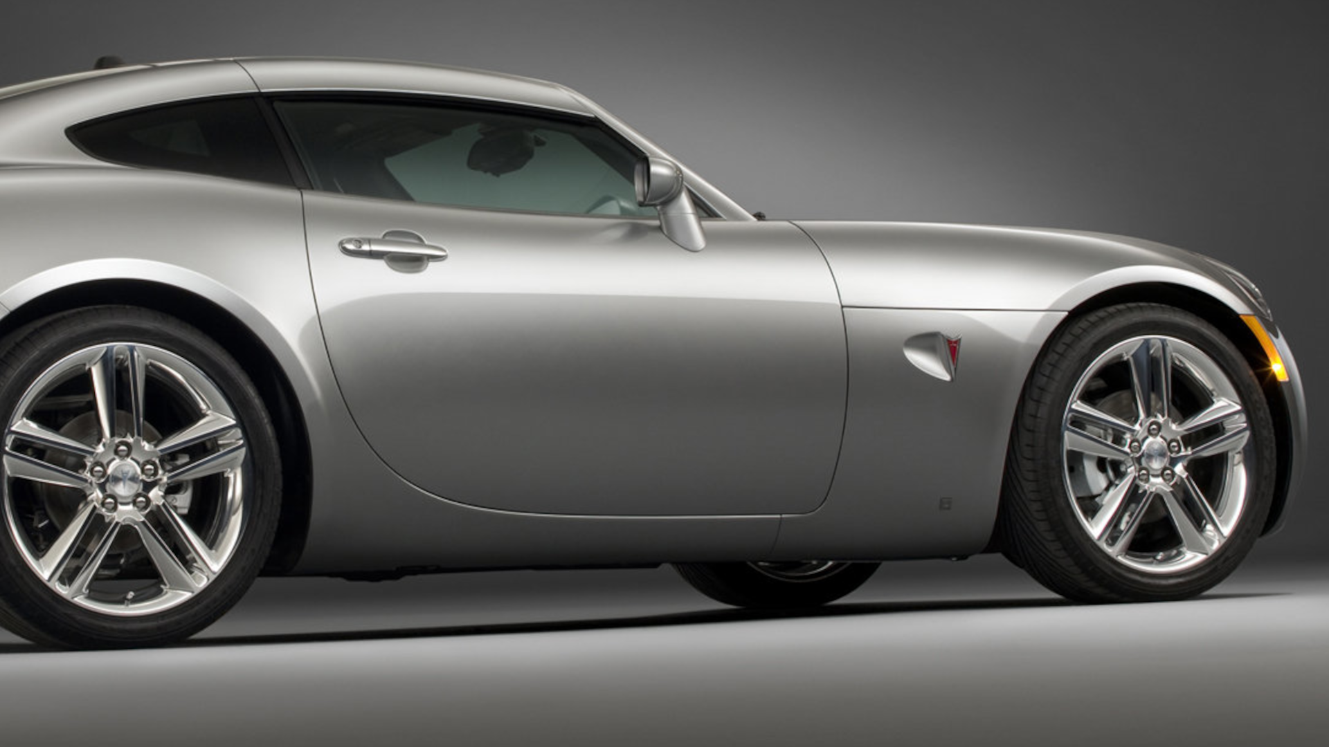 Pontiac And Saturn Tried To Beat The Mazda Miata, But Failed