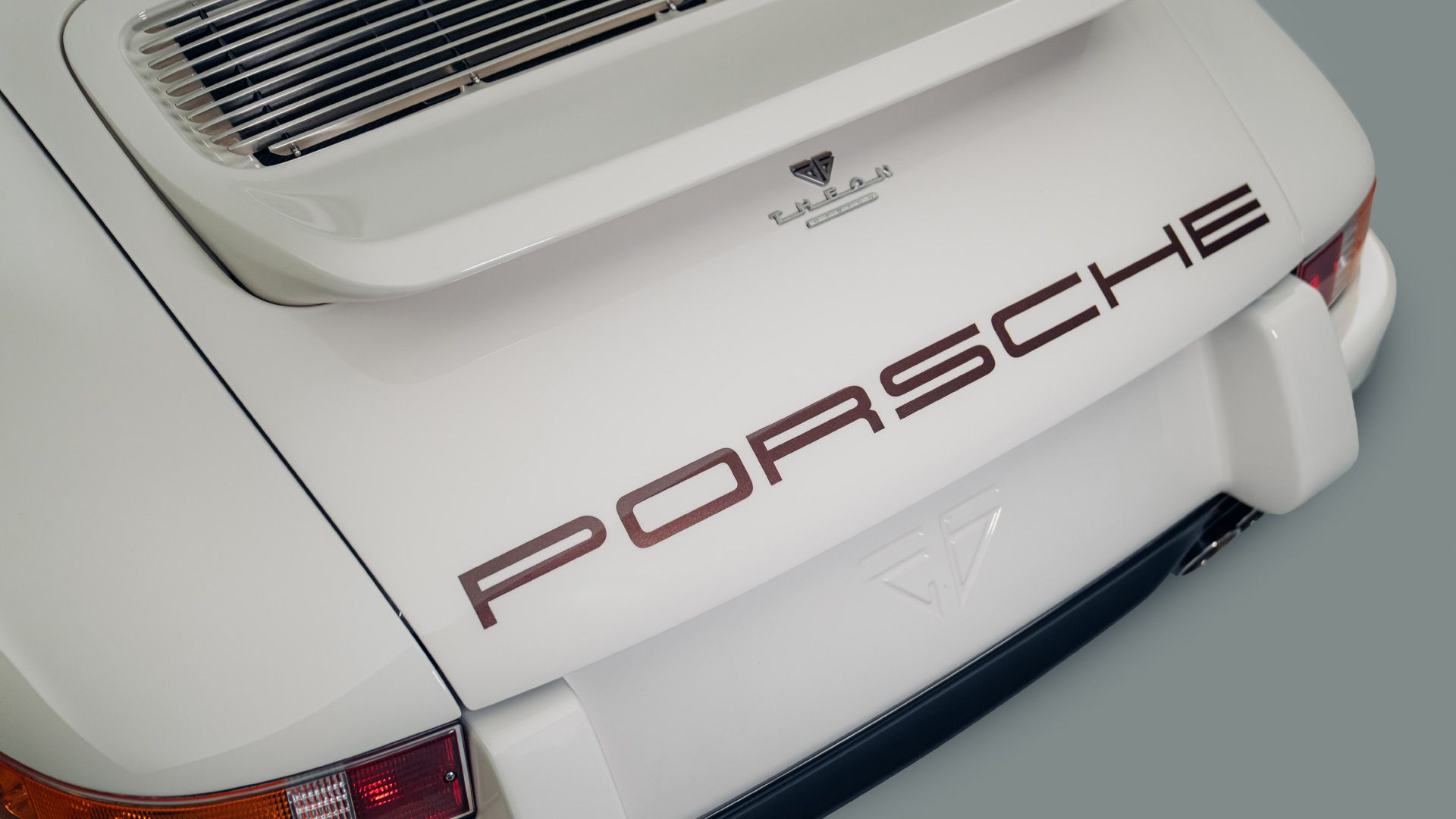 Theon Design 911 Restomod Has A Better Power-To-Weight Ratio Than A 992 GT3 RS