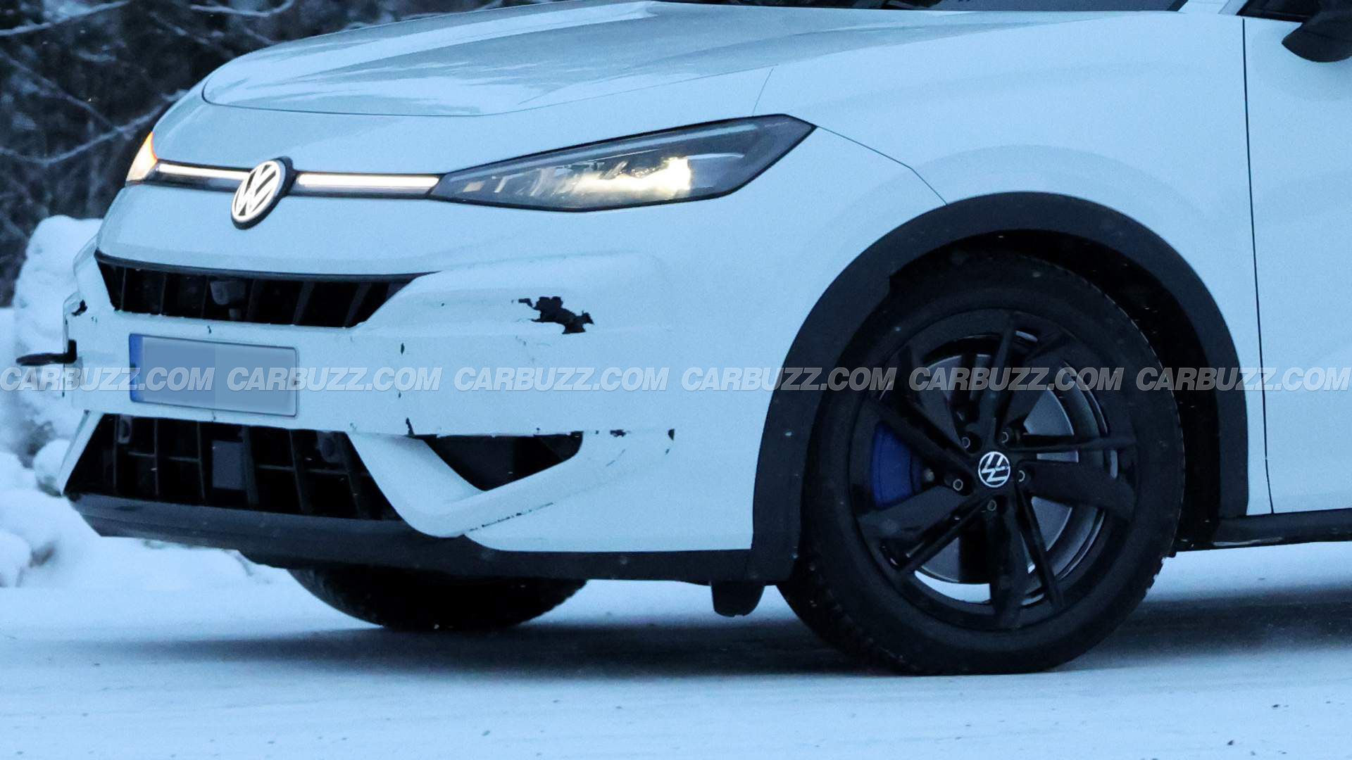 New Volkswagen T-Roc R Facelift Spied For The First Time In Public