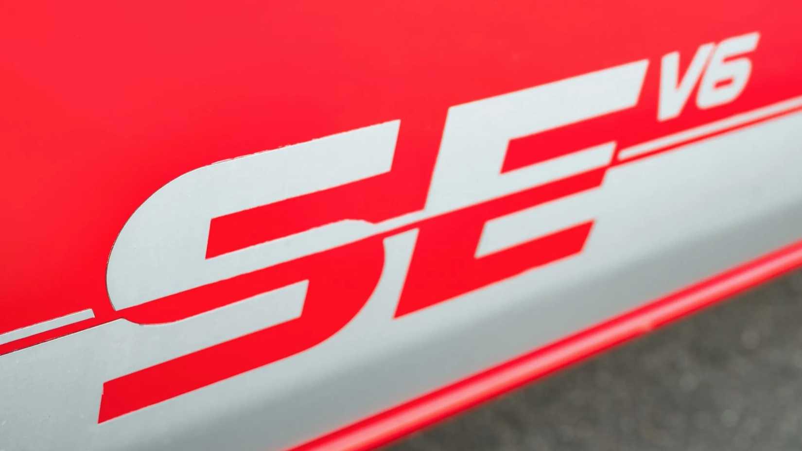 1993_nissan_hardbody_pickup_badge