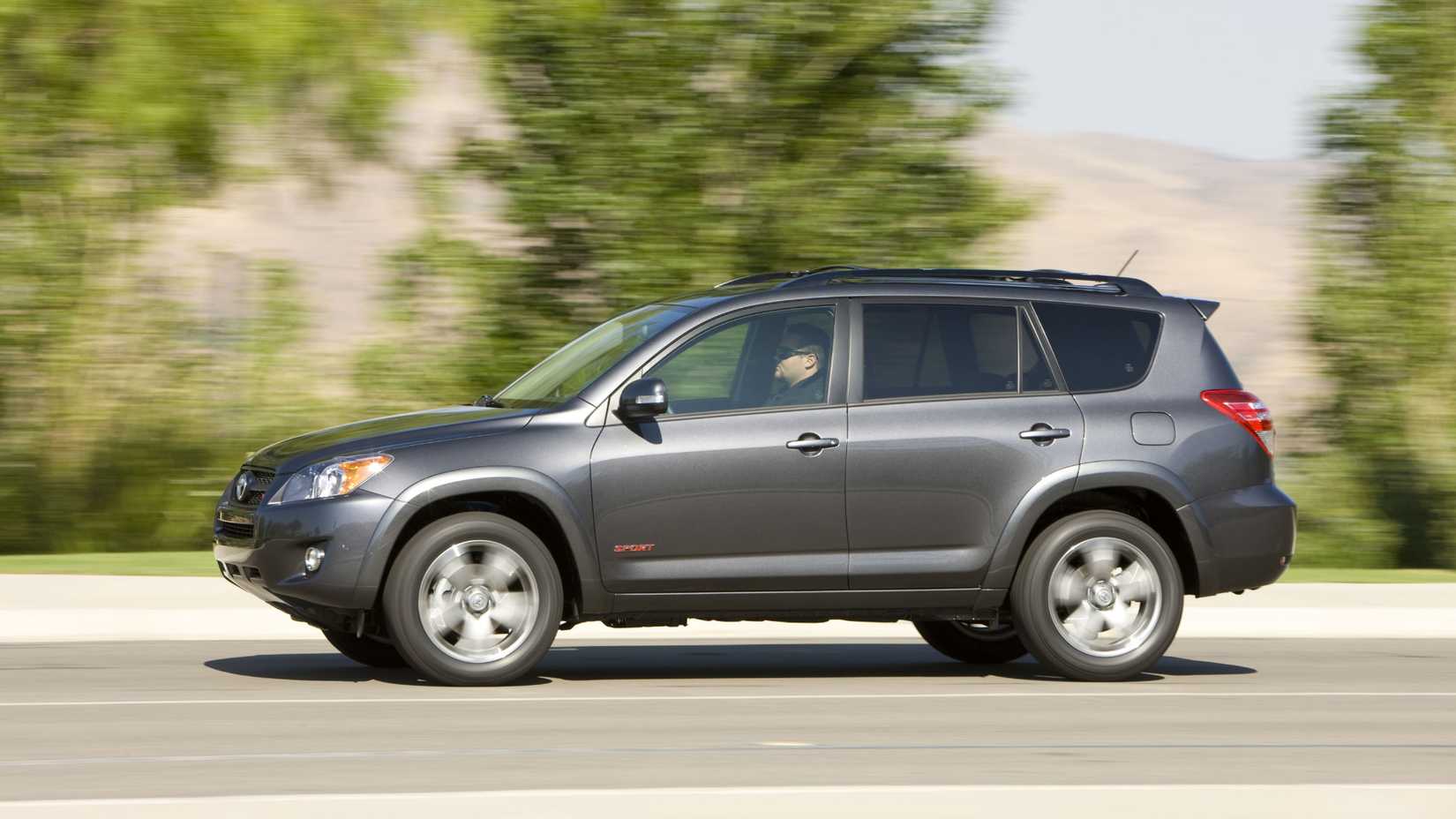 Toyota RAV4 V6 обзор и история