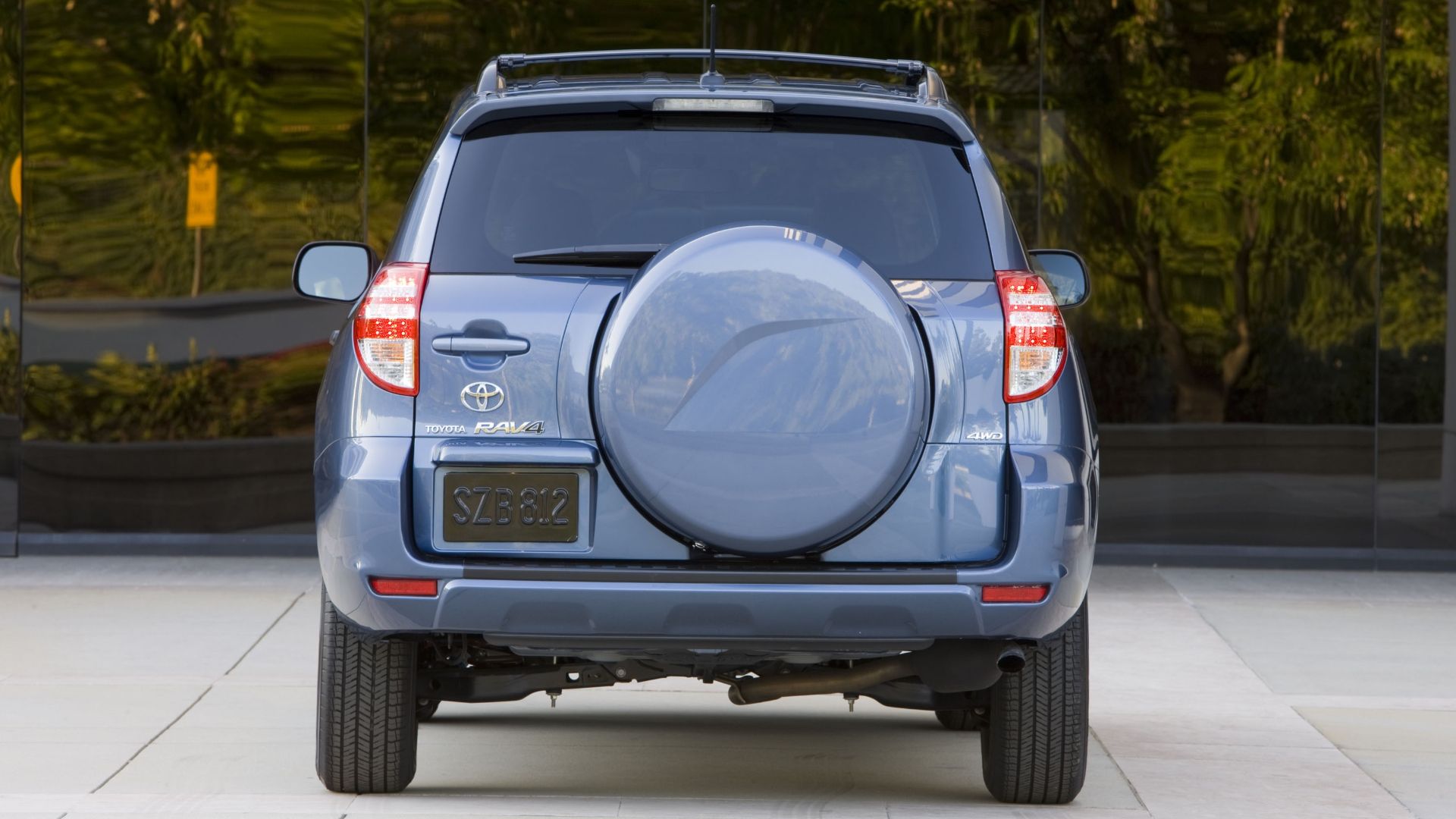 2011 Toyota RAV4 Pricing, Photos & Specs