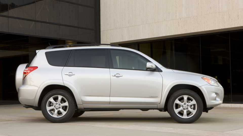 2011 Toyota RAV4 Pricing, Photos & Specs