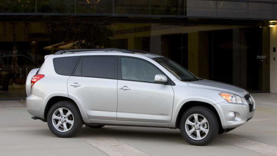 2011 Toyota RAV4 Pricing, Photos & Specs