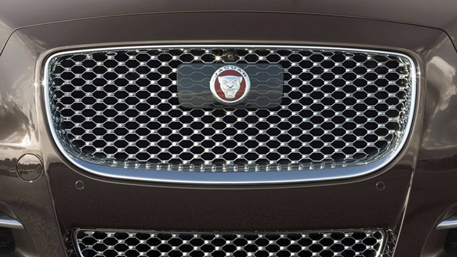 2019 Jaguar XJ: A Luxury Bargain With A Supercharged V8
