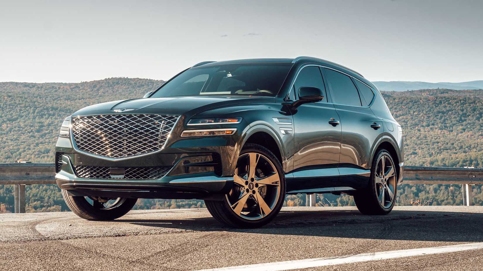 2021 Genesis GV80 Front 3/4 View