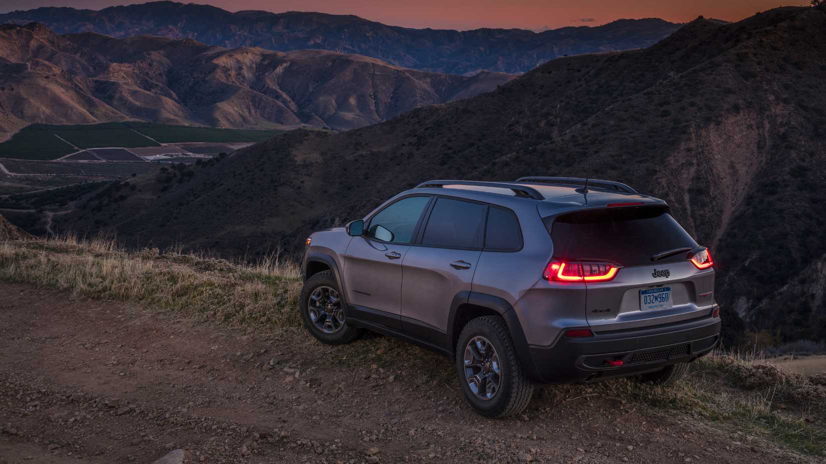Jeep Compass 2023: Turbocharged, 4WD & Advanced Safety for $15,000
