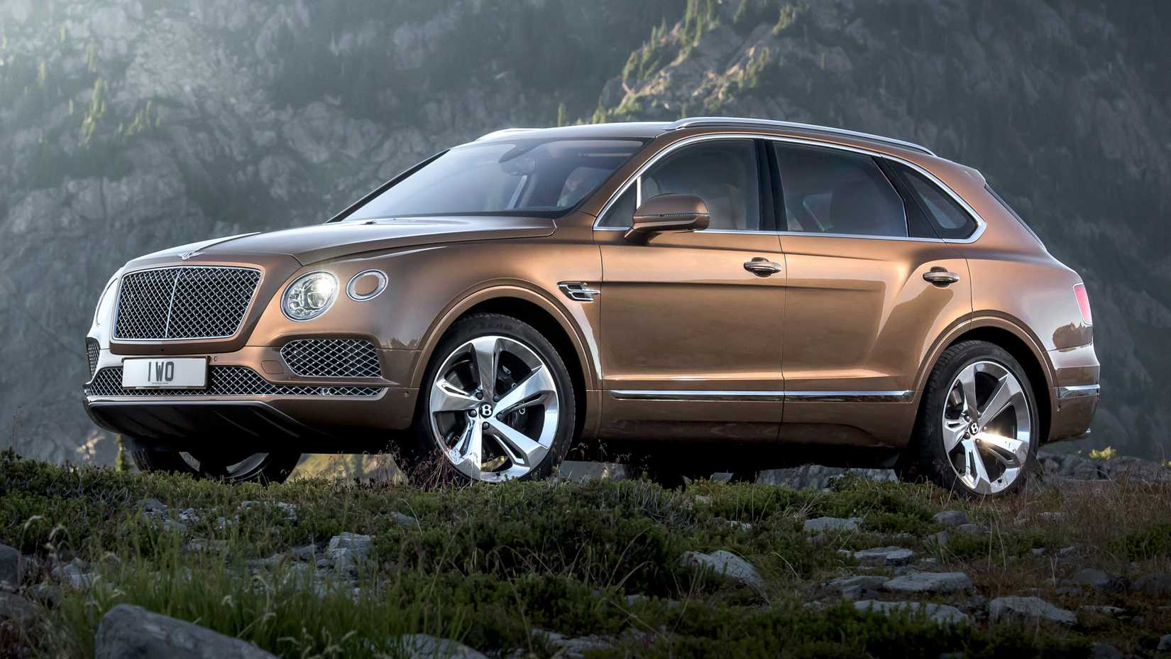 2017 Bentley Bentayga Side View