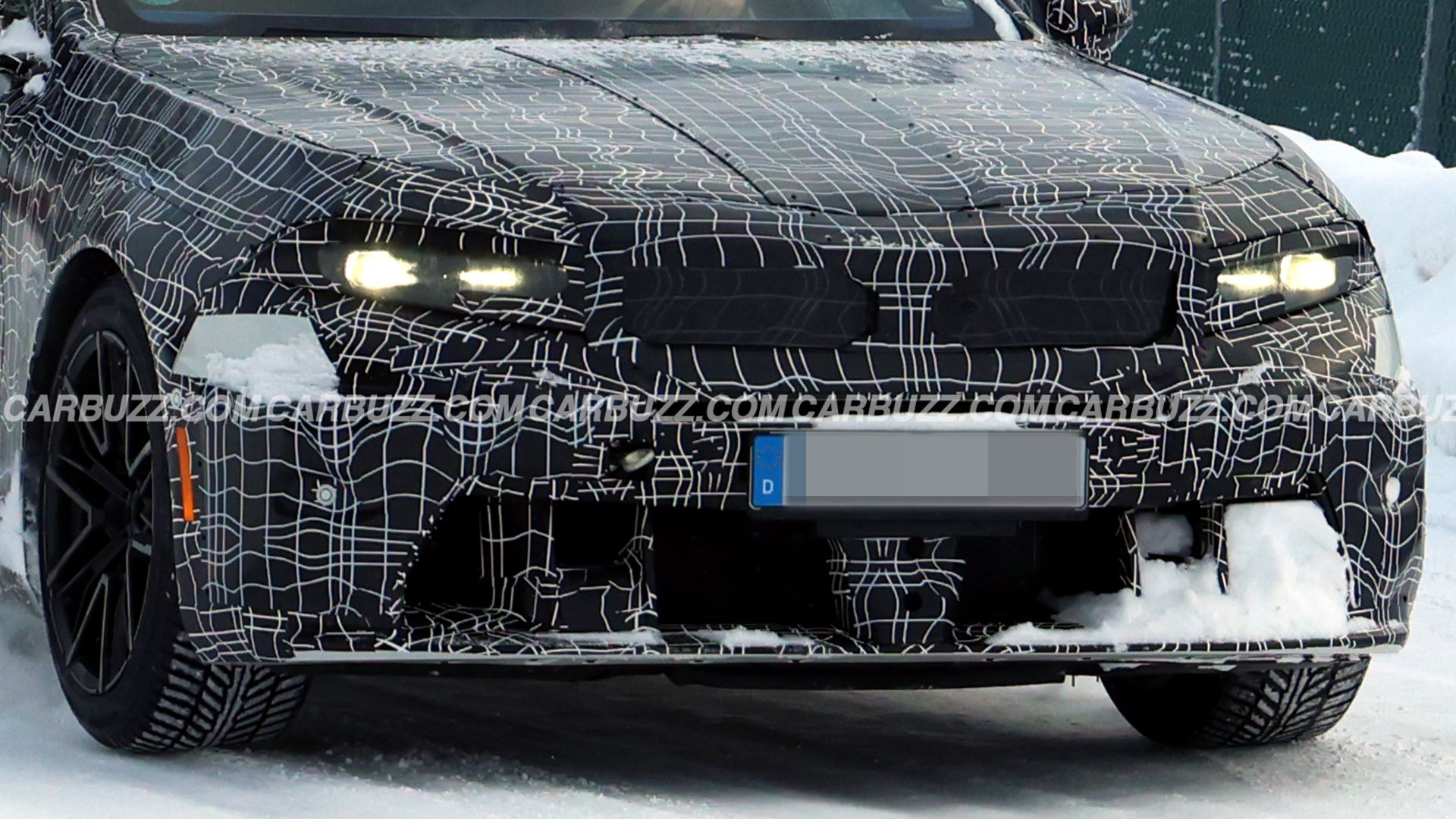 The Refreshed BMW M5 Touring Spied Under Development In The Snow