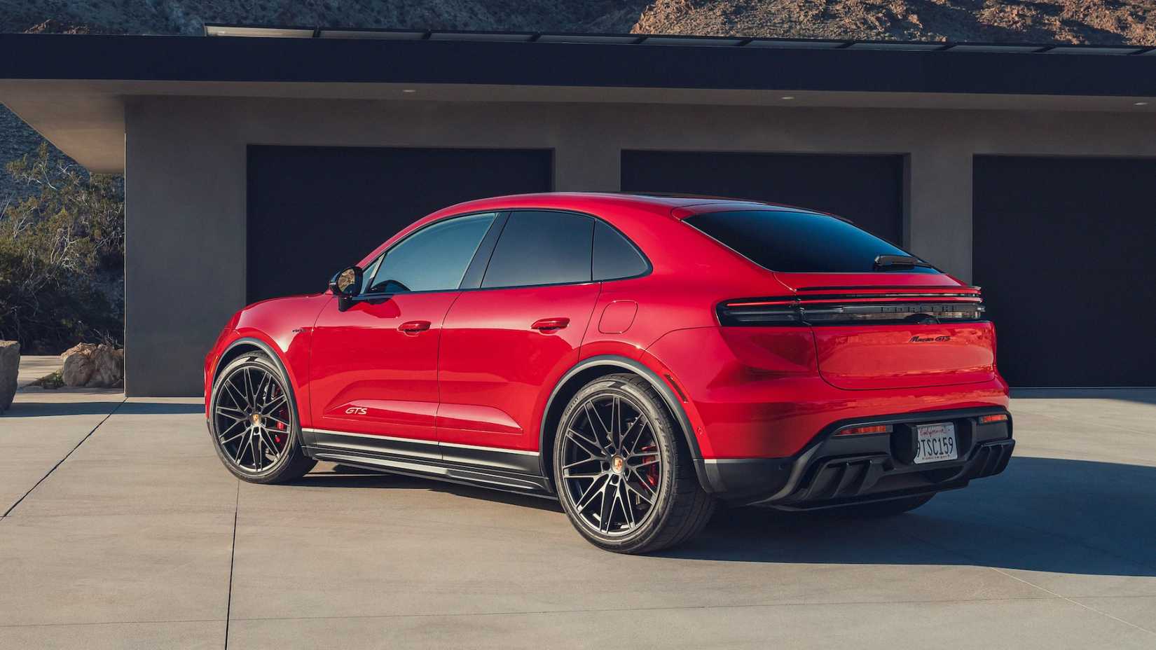 Porsche 911 Buyers Are Saving Manual Transmissions In America