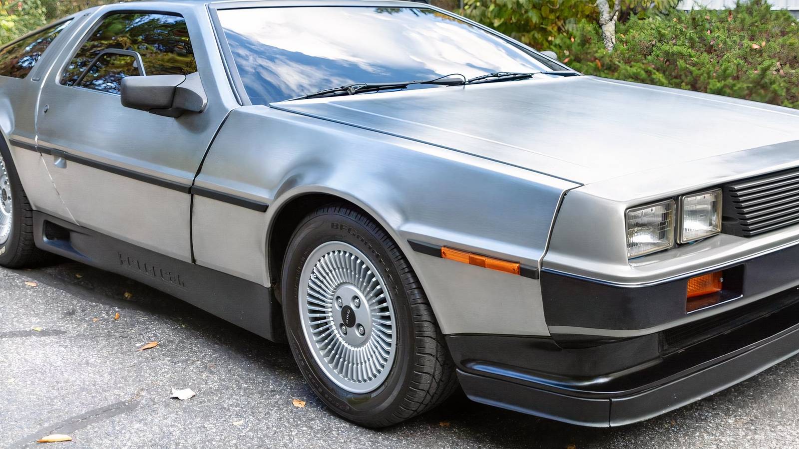 DeLorean DMC-12: The Unique Sports Car with a French-Sourced V6 Engine