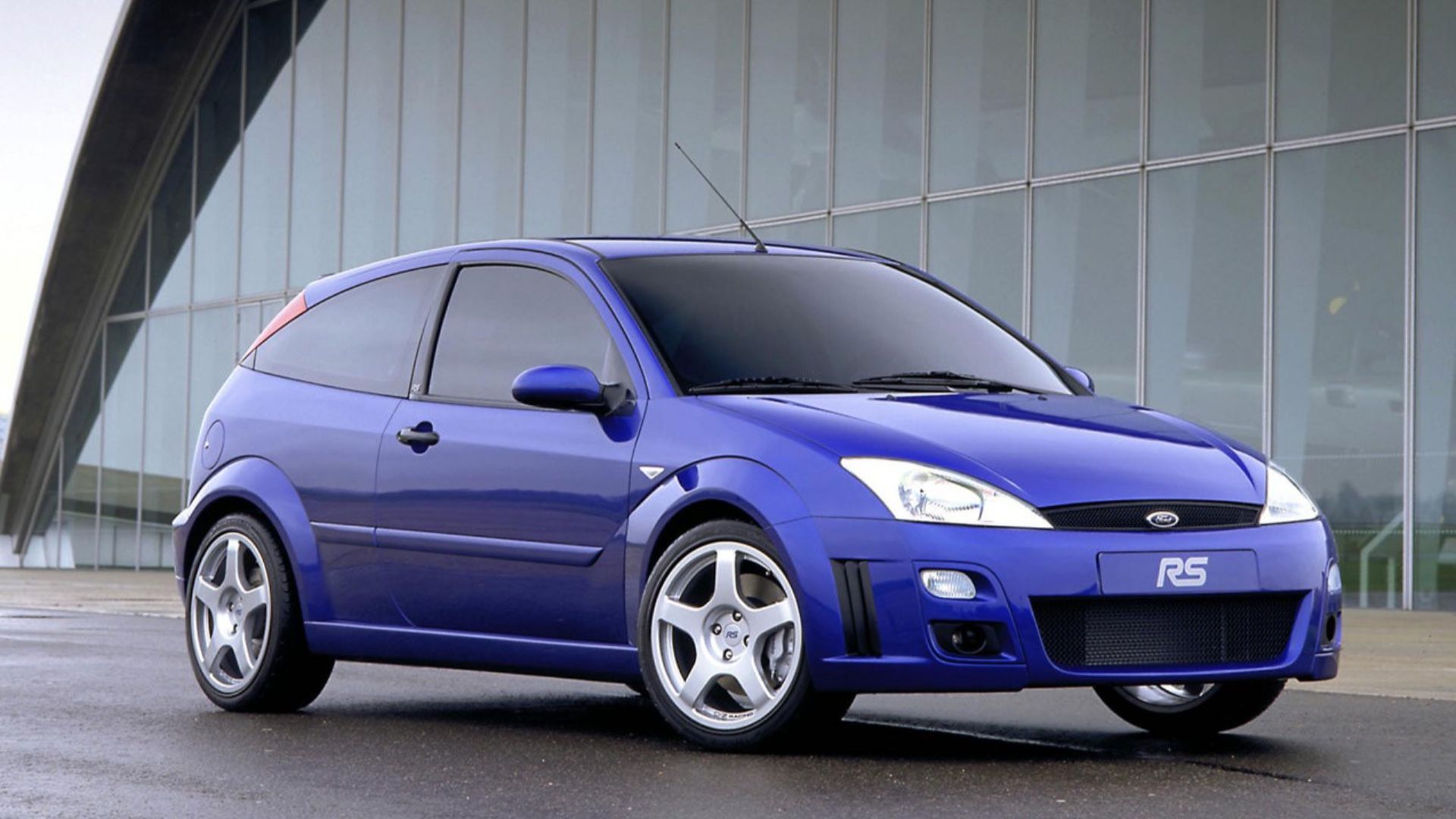 The First-Generation Ford Focus RS Is Now A Collector's Item