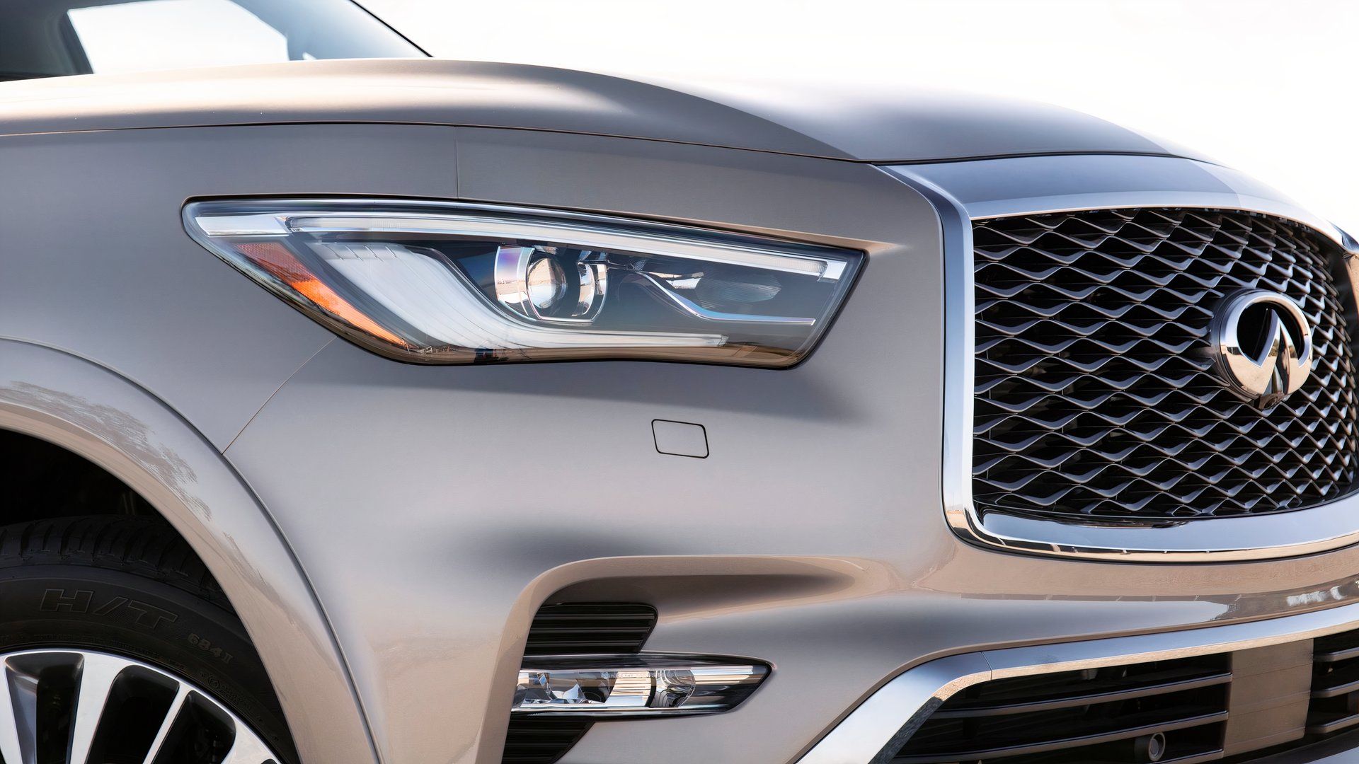 The Previous-Gen Infiniti QX80 Is A Total Used-Car Bargain At $40,000