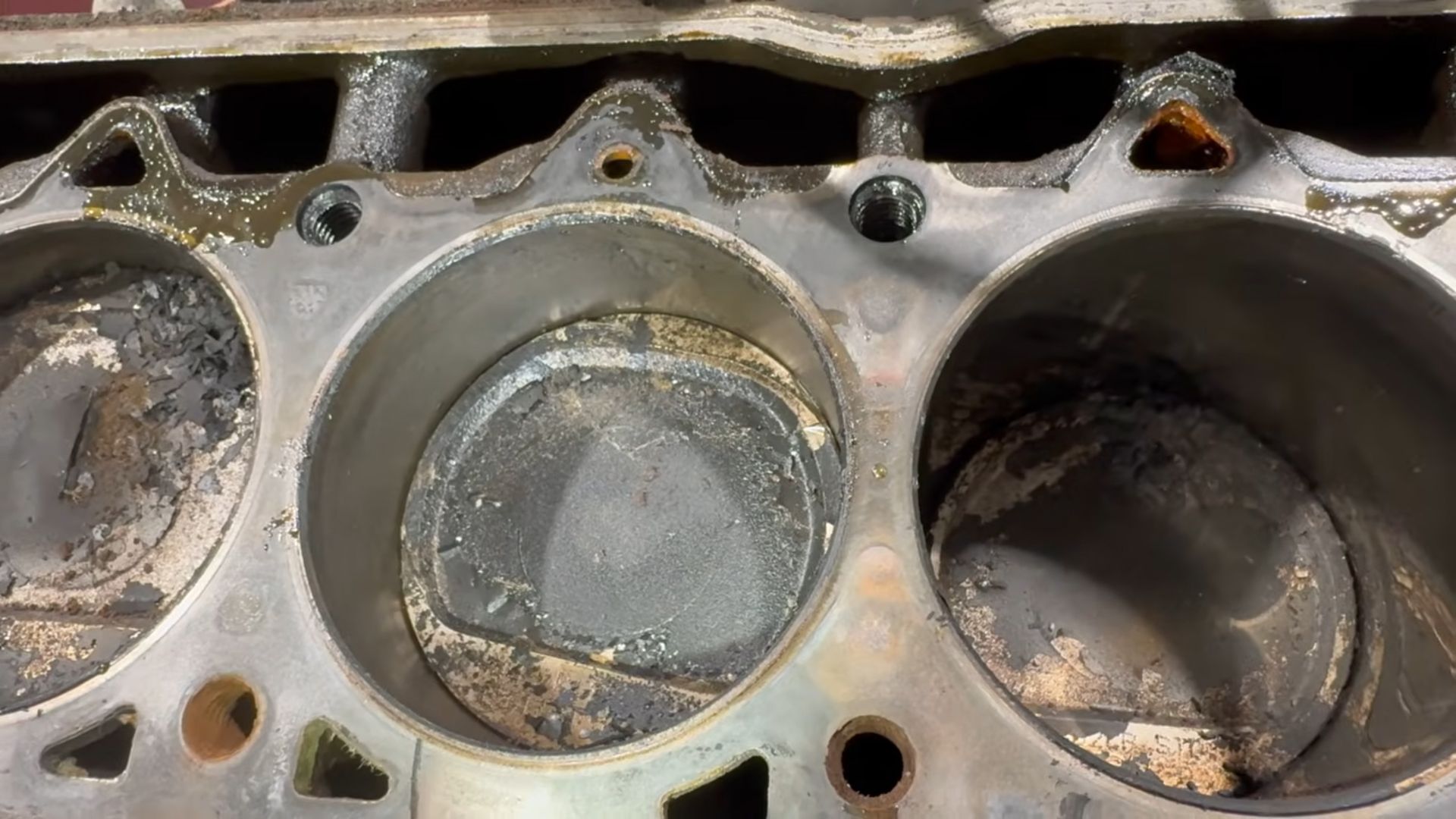 Jeep 4.0L I6 Engine Teardown Shows Why The Hurricane Has Big Shoes To Fill