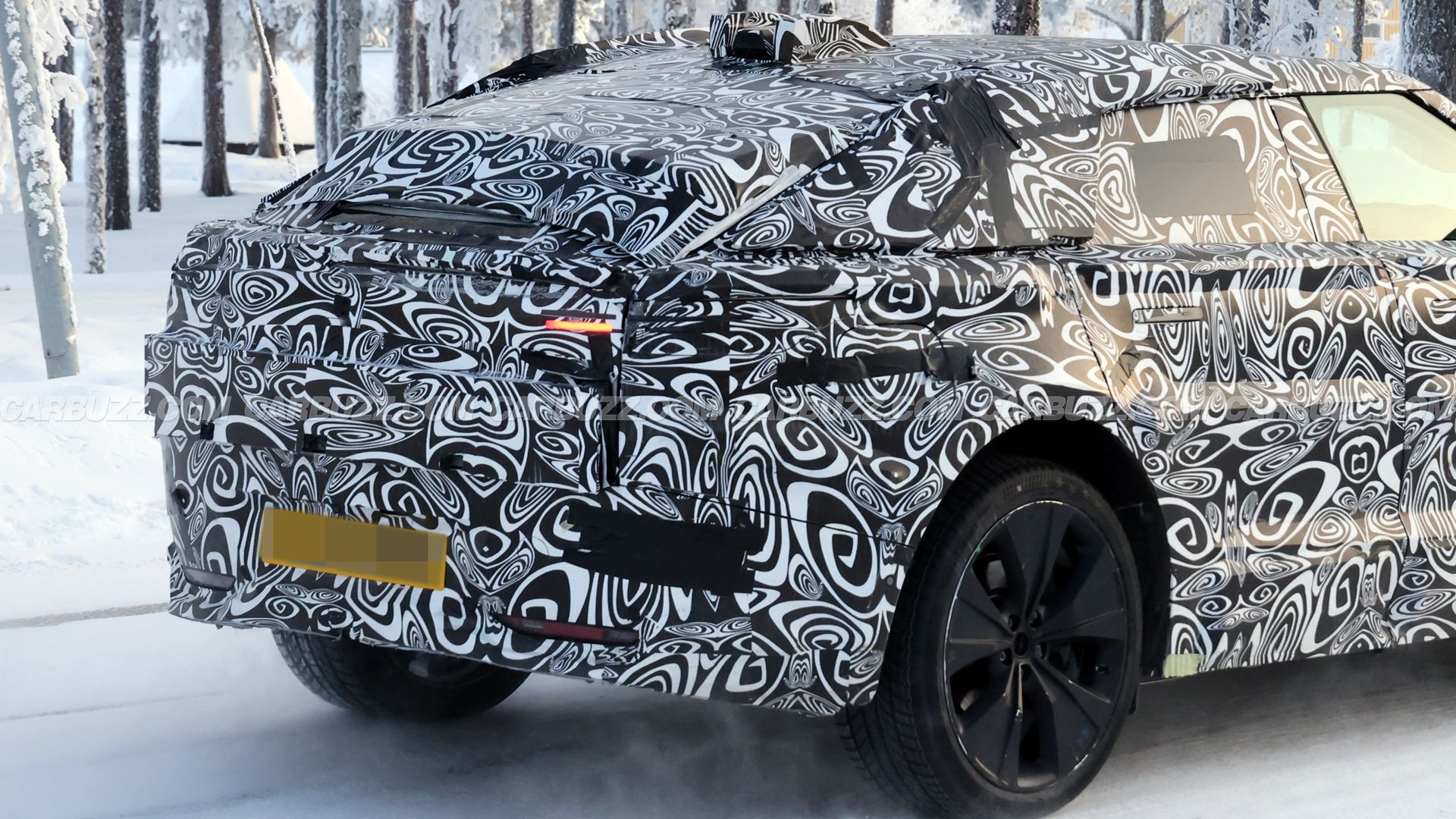 New Land Rover Range Rover Velar Spy Shots Reveal Sleek Coupe-SUV Shape 