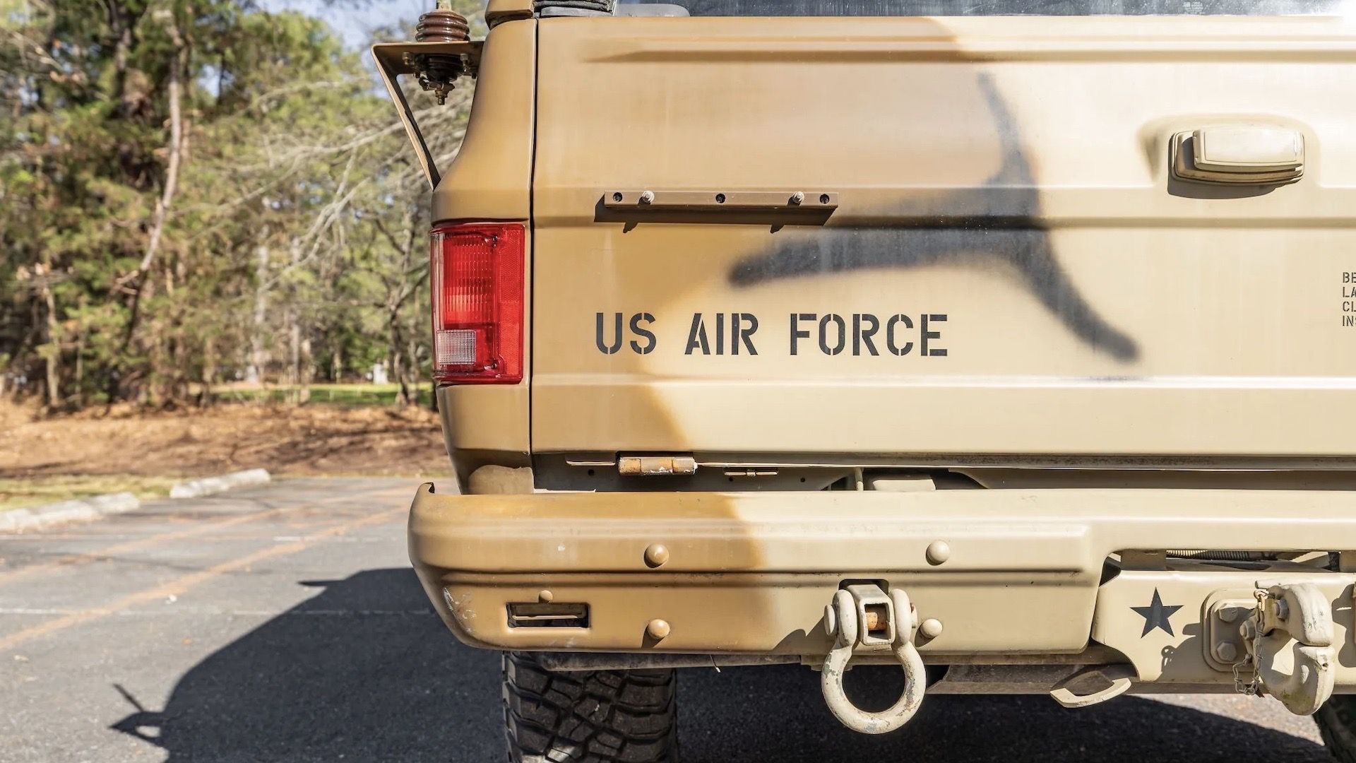 The Military-Spec Chevrolet K5 Blazer M1009 That Served In Desert Storm