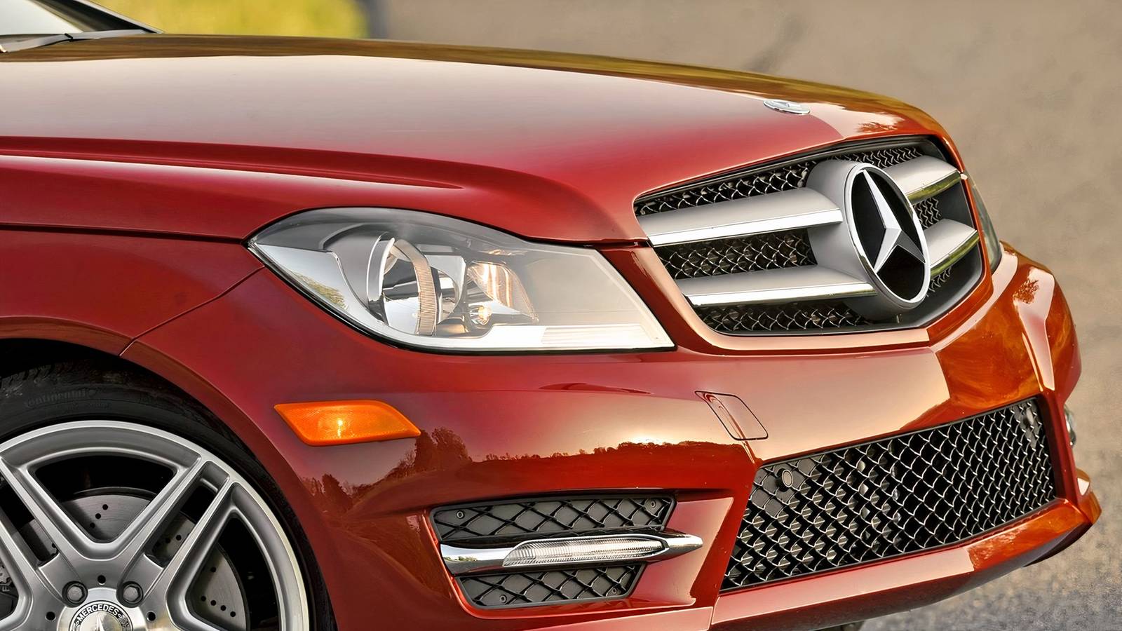 This Decade-Old C-Class Coupe Is The Last Of Its Kind, And A Bargain In 2026