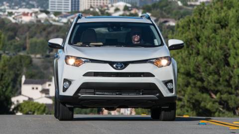 2016 Toyota RAV4 Pricing, Photos & Specs