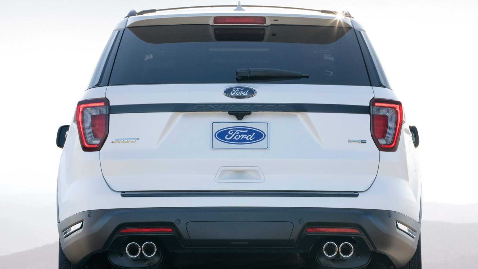 The Full-Size Ford SUV With A Twin-Turbo V6 Is A Well-Rounded Family ...