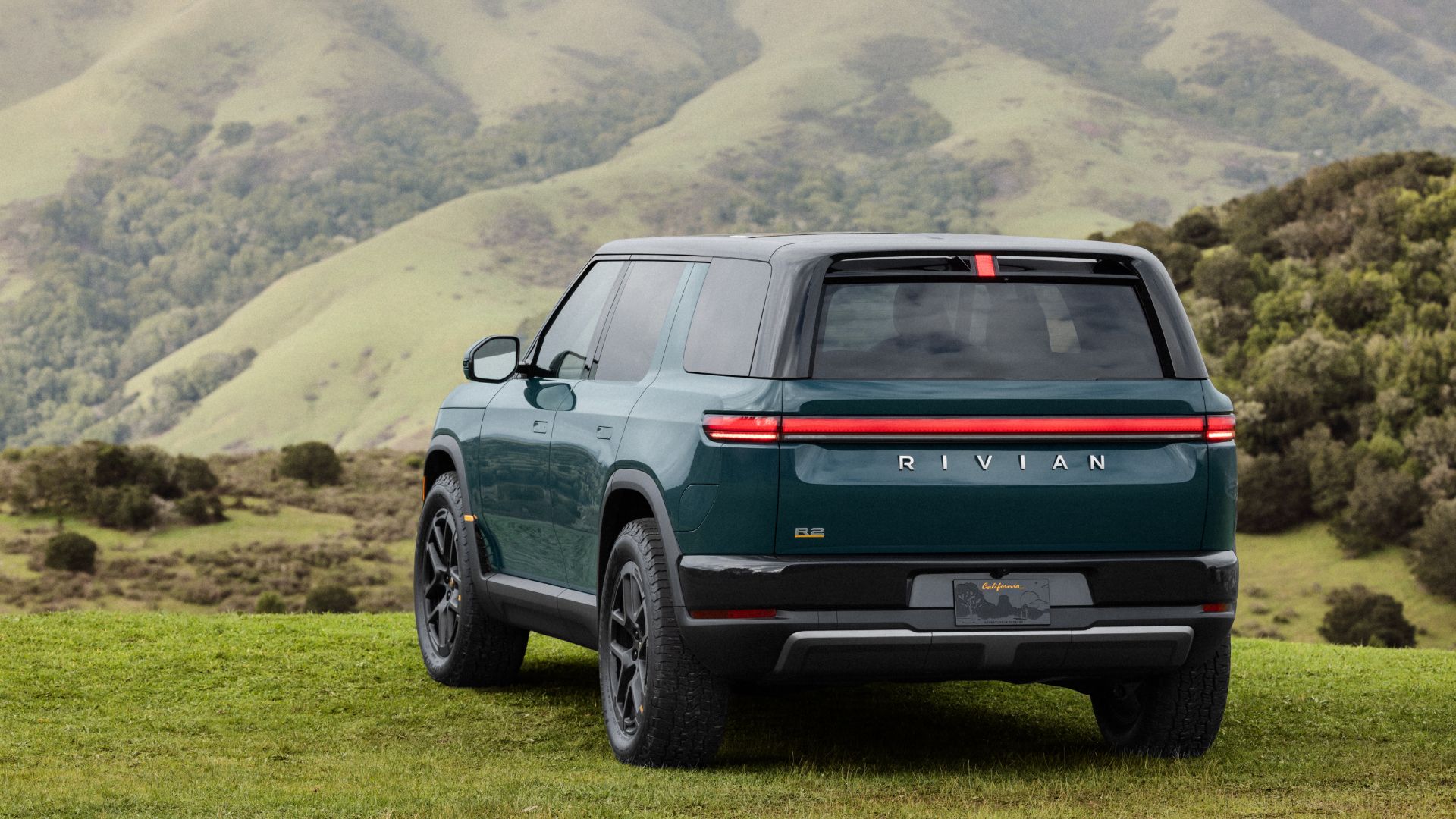 2027 Rivian R2 Just Made The Jeep Recon Instantly Obsolete