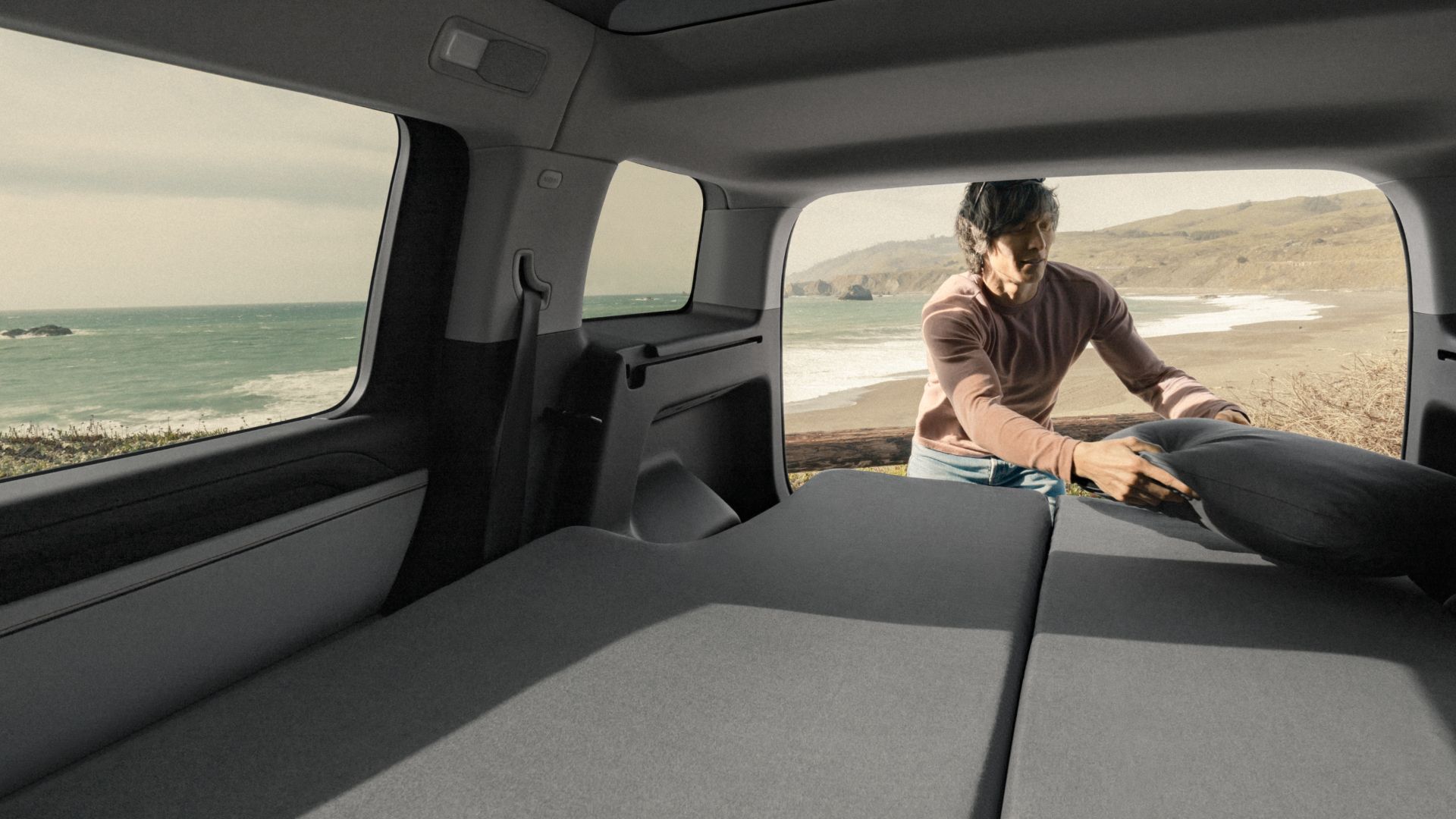2027 Rivian R2 Just Made The Jeep Recon Instantly Obsolete