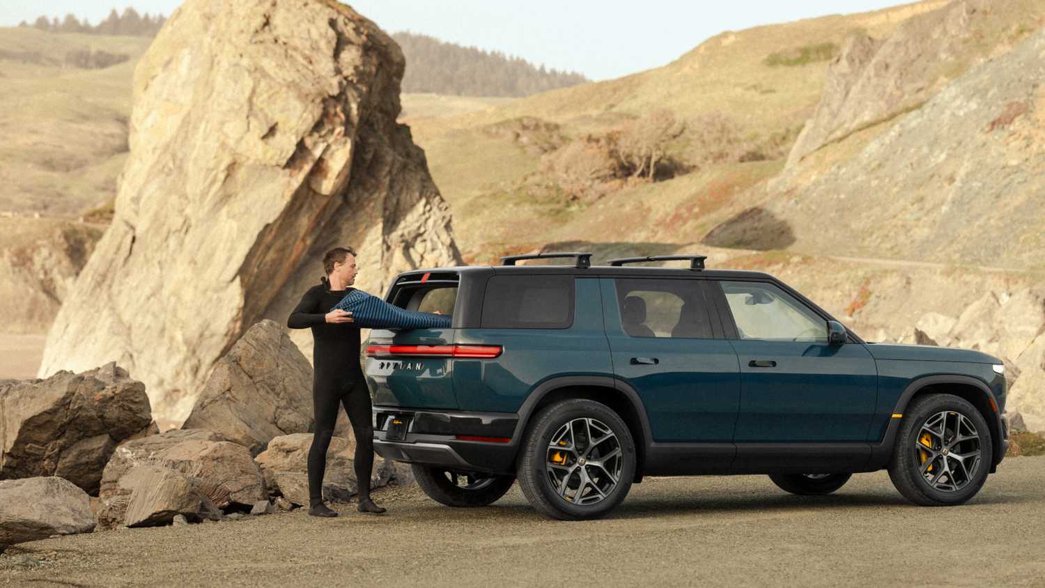 Rivian Rys 2027 Rivian R2 Just Made The Jeep Recon Instantly Obsolete