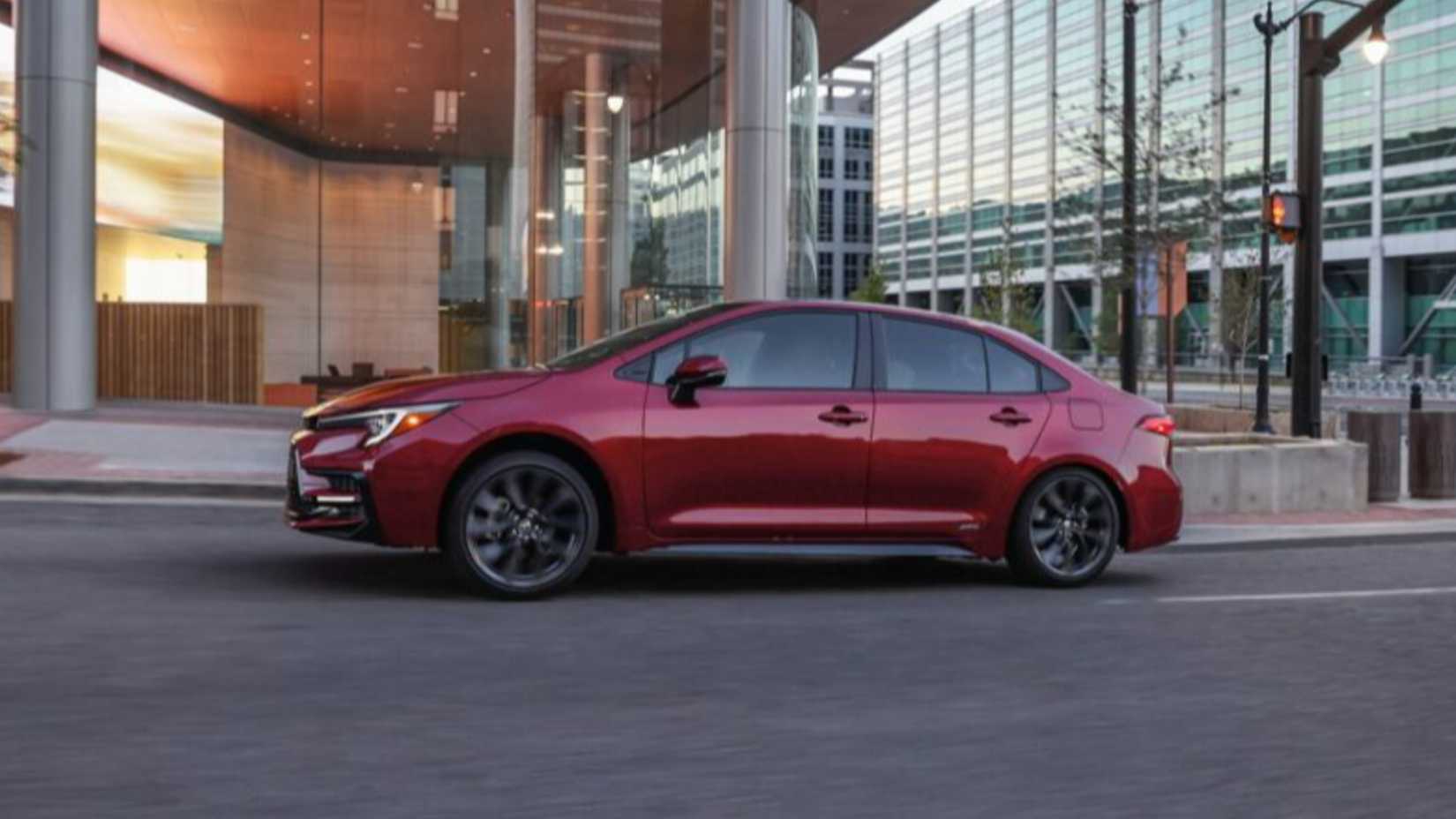 2026 Toyota Corolla Sedan Hybrid SE AWD