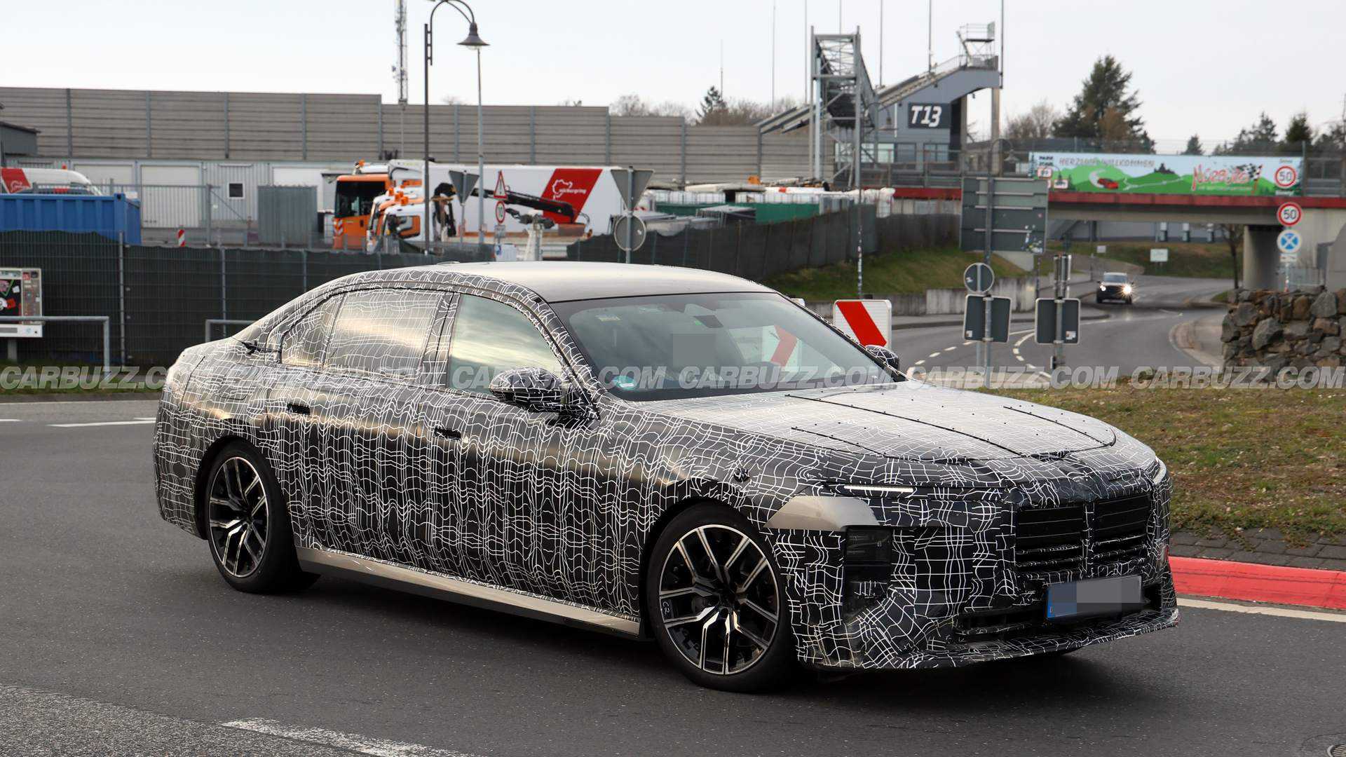 2027 BMW 7 Series Prototype Is All But Revealed In New Spy Shots 2027-bmw-7-series-prototype-is-all-but-revealed-in-new-spy-shots