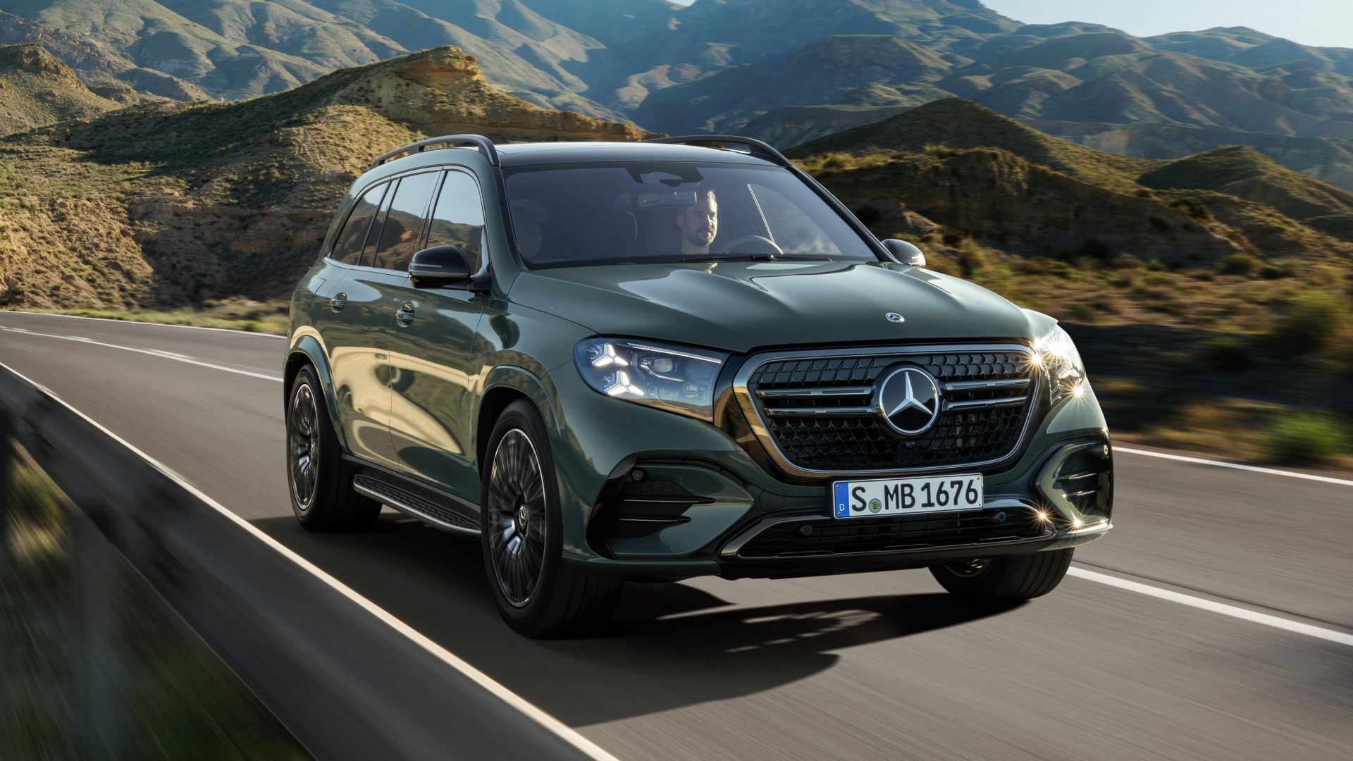 The S-Class Of SUVs Just Got A Massive Upgrade For 2027