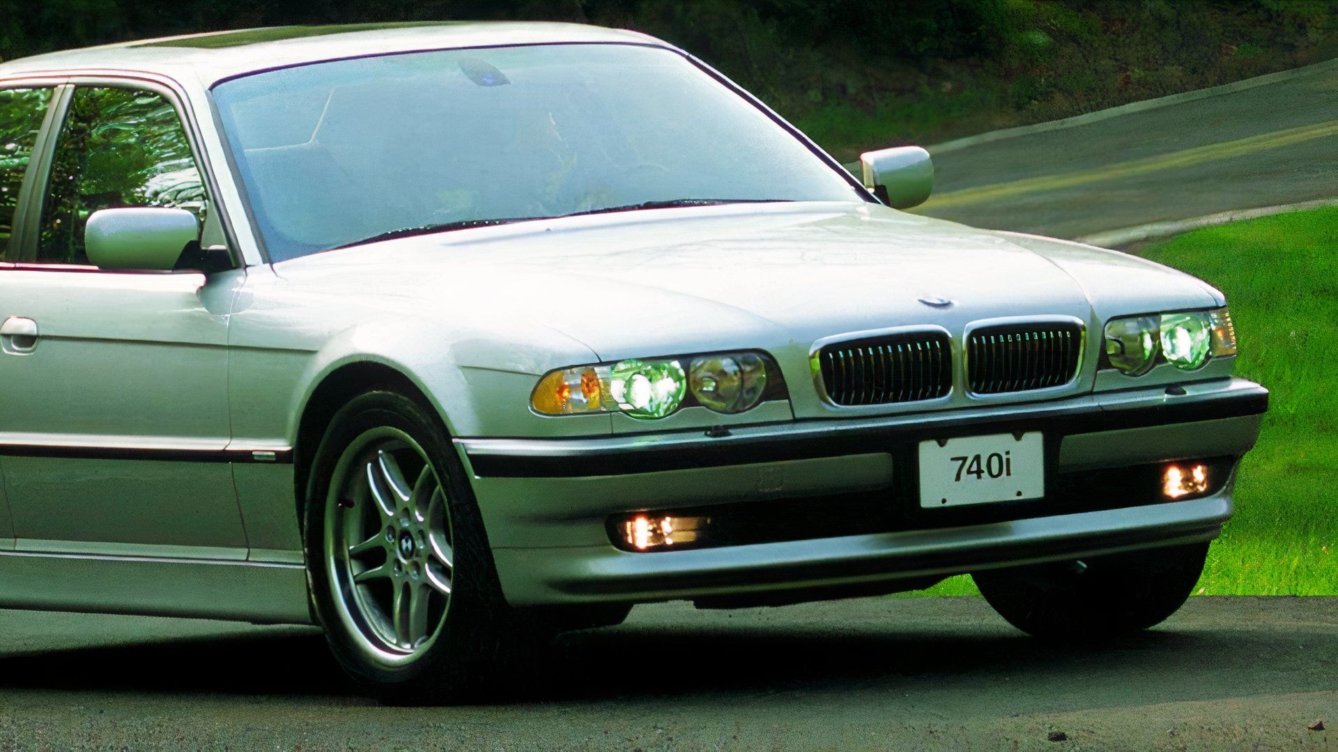 E38 BMW 7 시리즈는 기술적으로 걸작이었습니다.