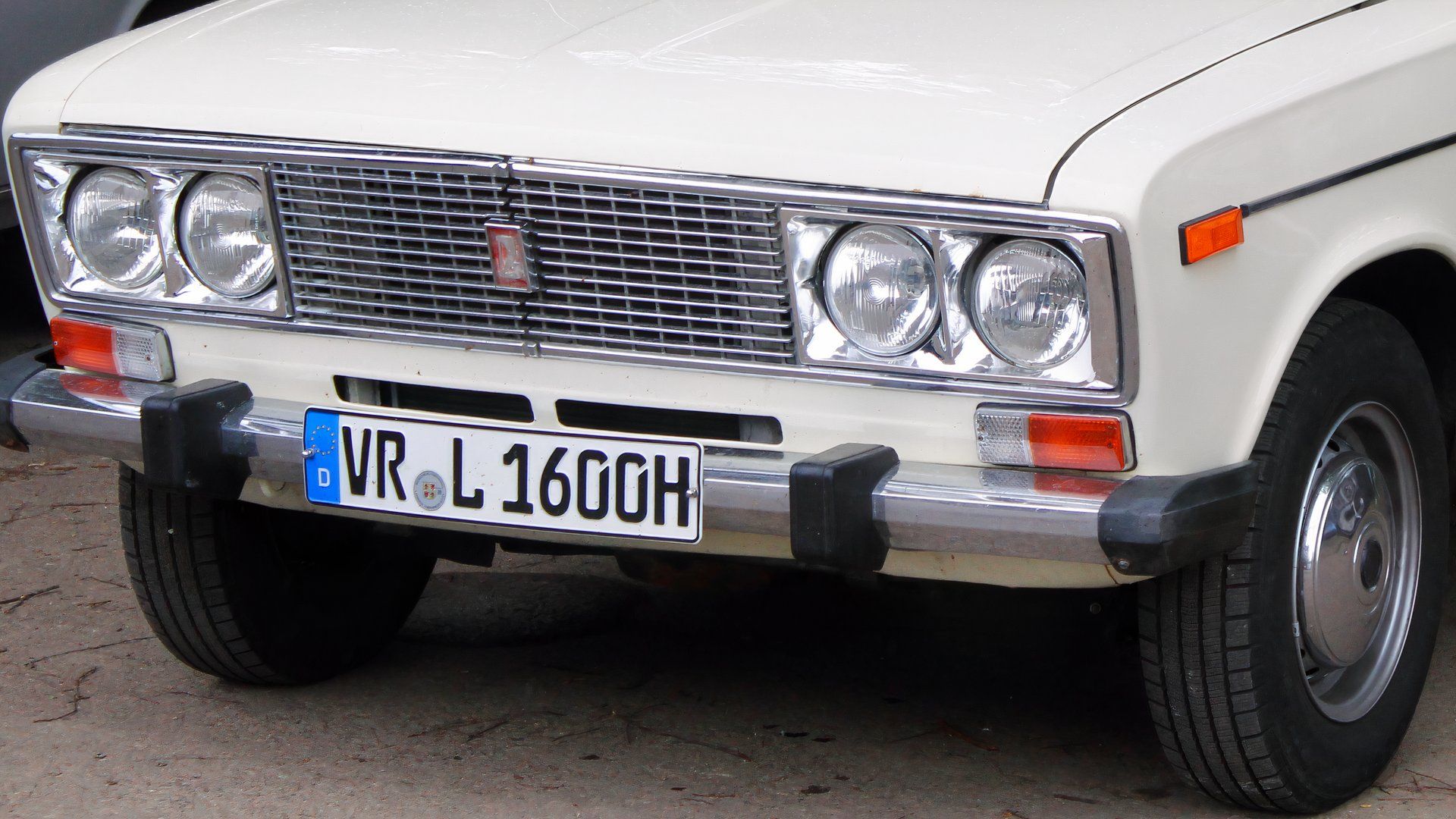 lada-main.png