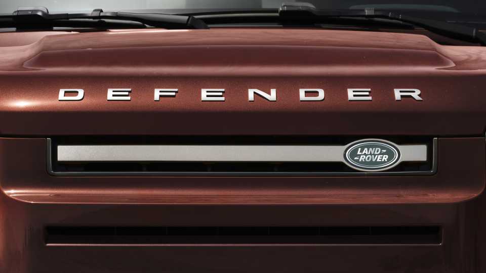 2025 Land Rover Defender Pricing, Photos & Specs
