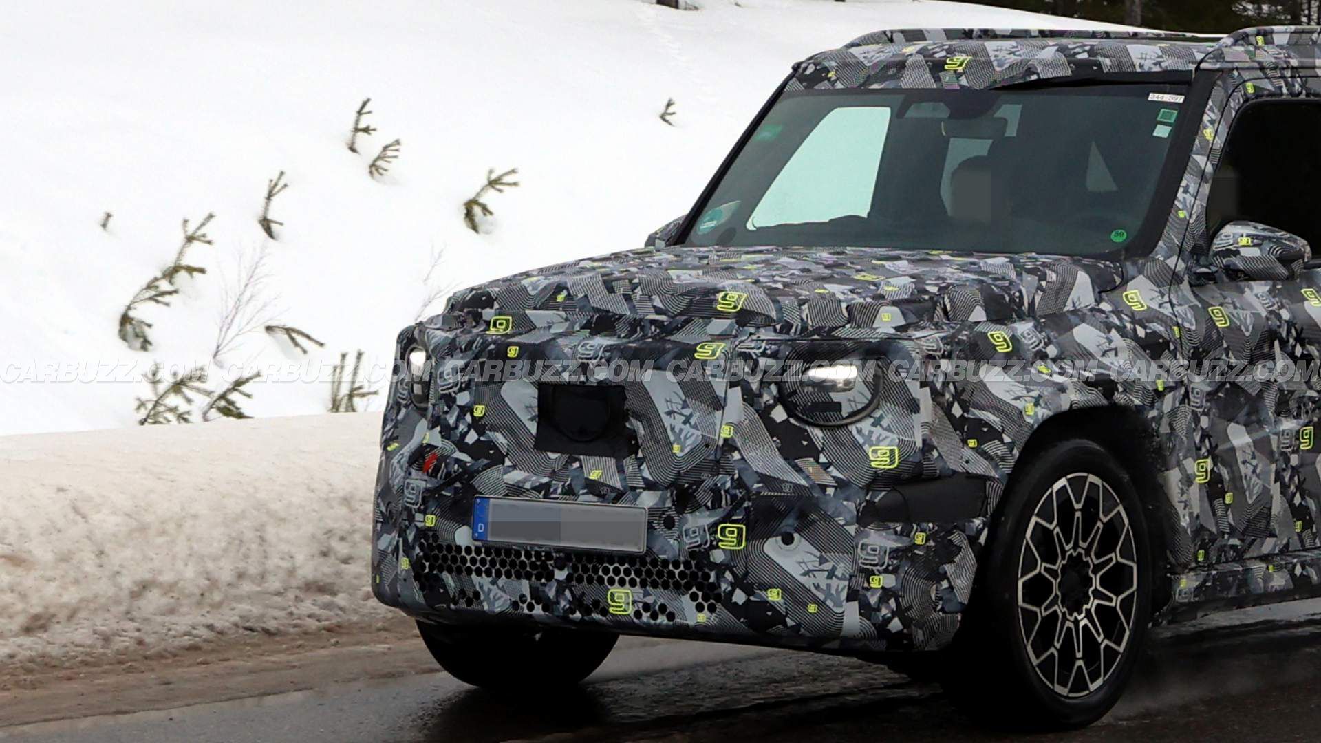 Mercedes-Benz Baby G-Class Prototype Spied With A Revealing New Wrap