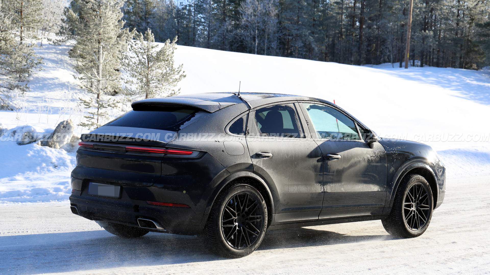 A New, Combustion-Powered Porsche Cayenne Is Coming Soon