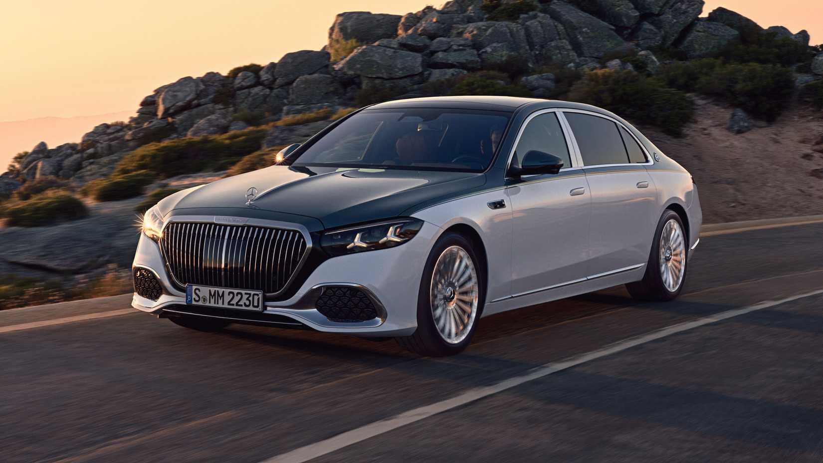 2027 Mercedes-Maybach S-Class front three-quarter