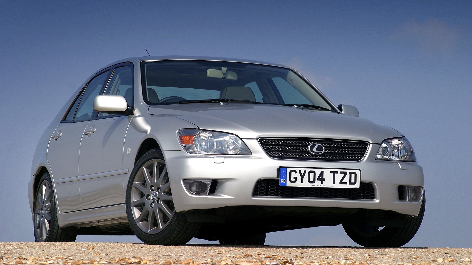 The 10 Tiniest Inline-Six Engines Ever In Production Cars