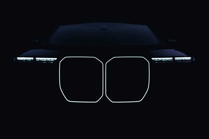 2027 BMW 7 Series Teaser
