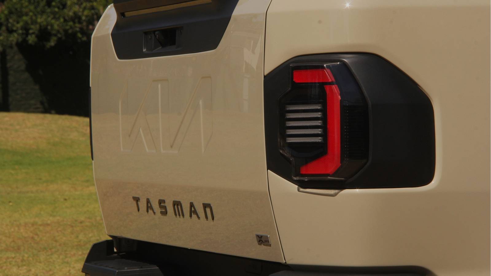 Kia’s First Ladder-Frame Pickup Truck Is Not What People Wanted