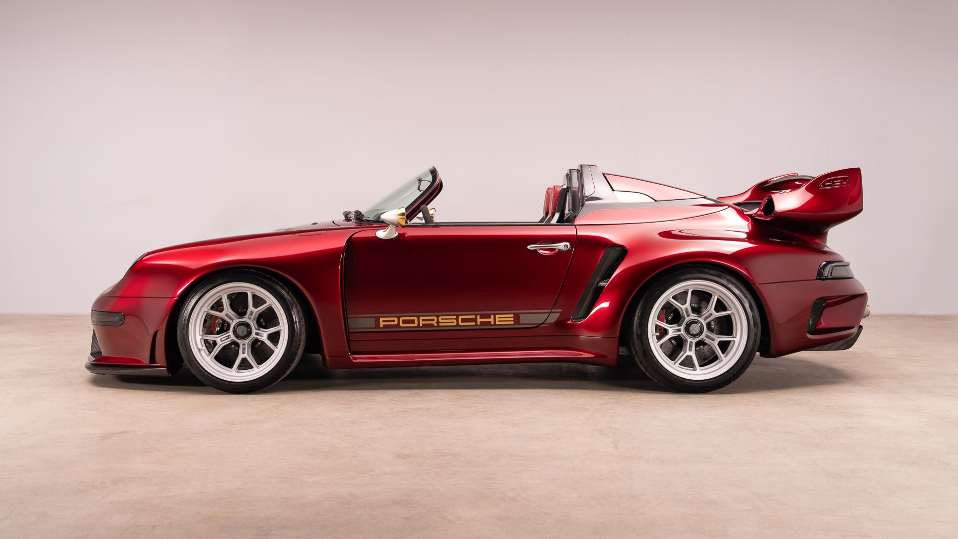 Gunther Werks' 840-HP Porsche Speedster Gets A Six-Speed Stick And Our ...