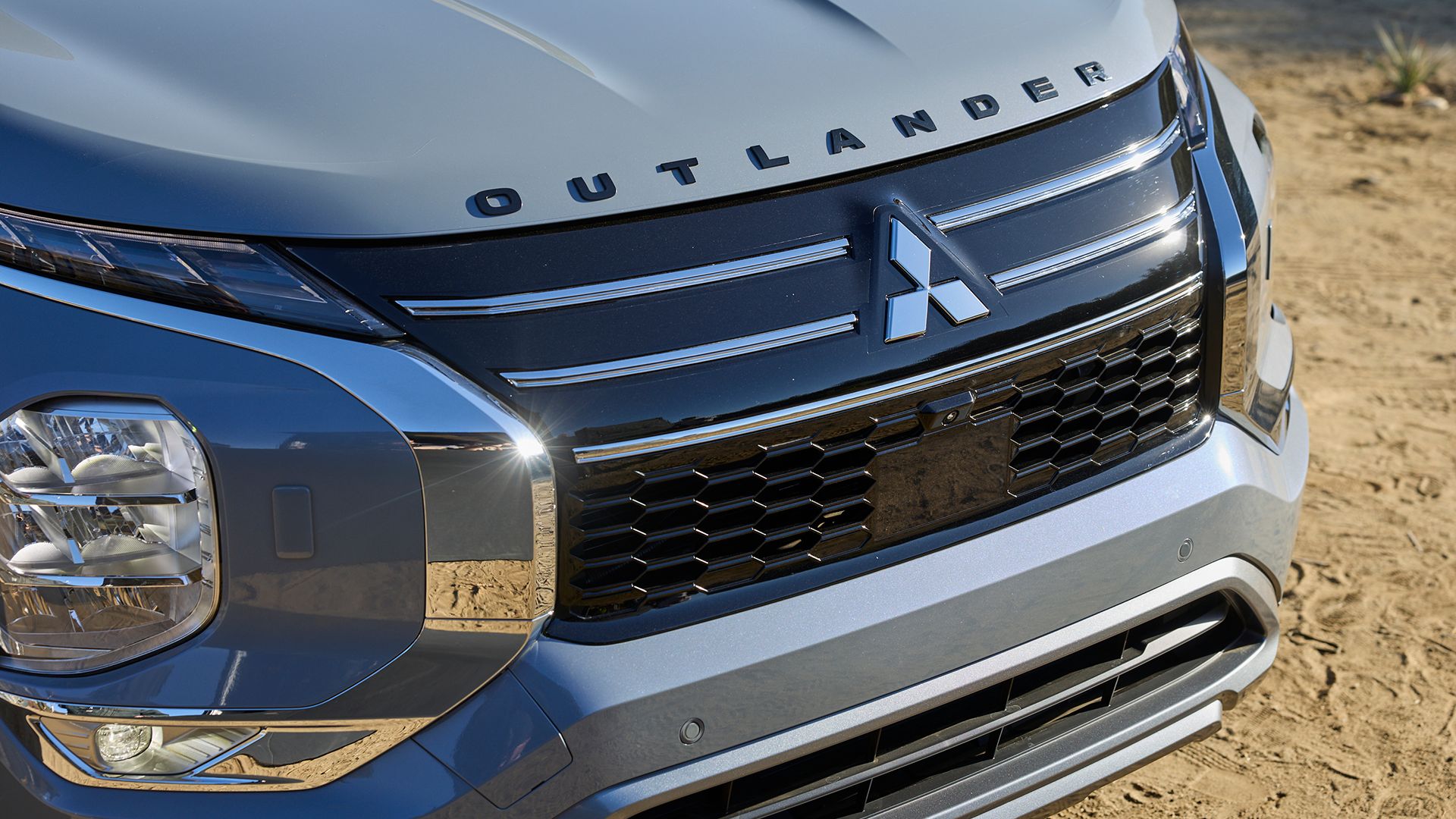 2026 Mitsubishi Outlander Gets New Mild-Hybrid Engine, $31,740 Starting Price