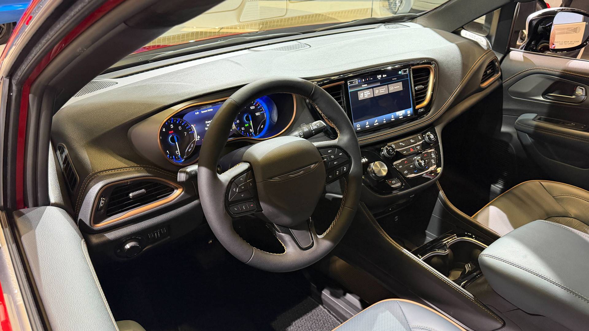 2027 Chrysler Pacifica Interior Photos