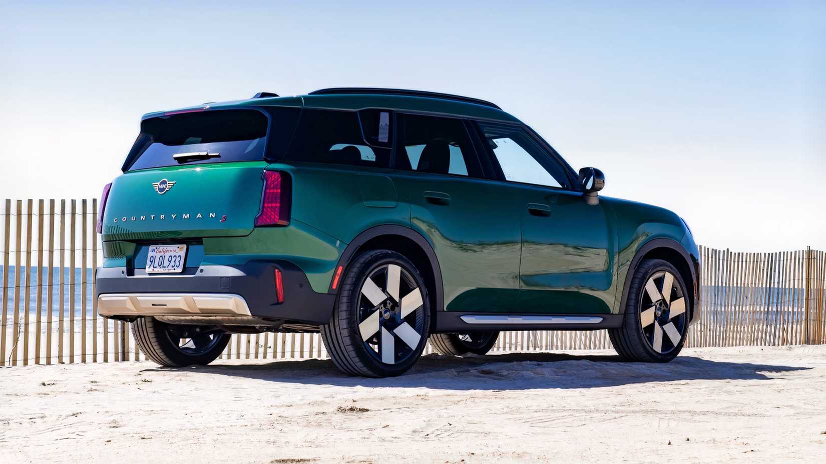 Mini Oxford Edition Countryman Returns For 2027, Starts At $34,900