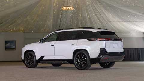 2027-subaru-getaway-22959